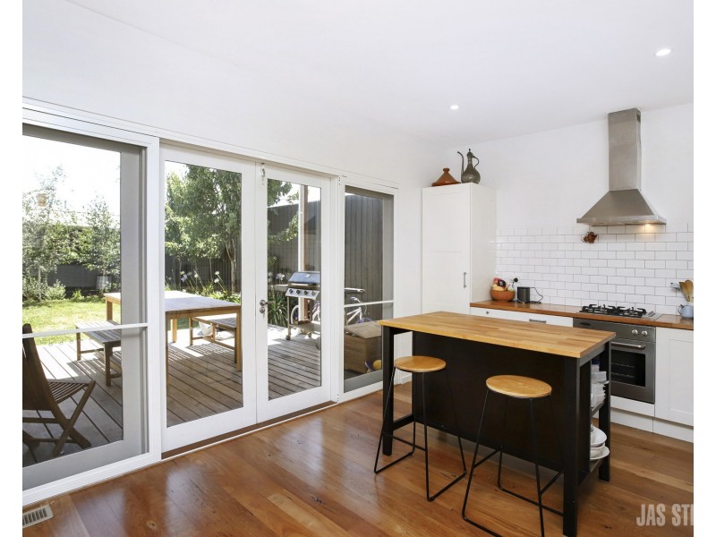 110 Empress Avenue, Kingsville VIC 3012