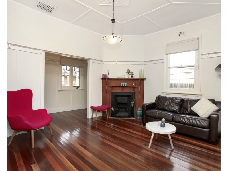 14 Derham Street, Spotswood VIC 3015