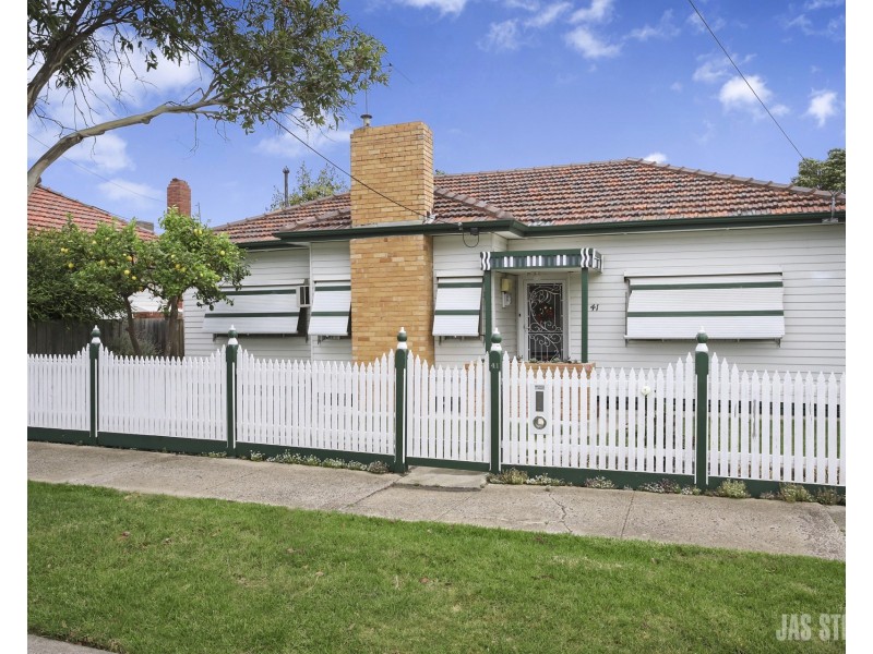41 Howard Street, Maidstone VIC 3012