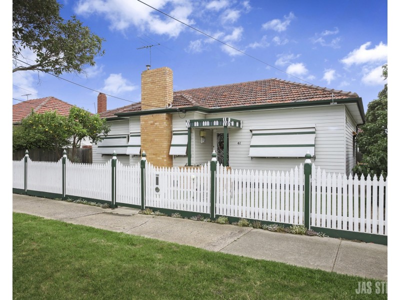 41 Howard Street, Maidstone VIC 3012