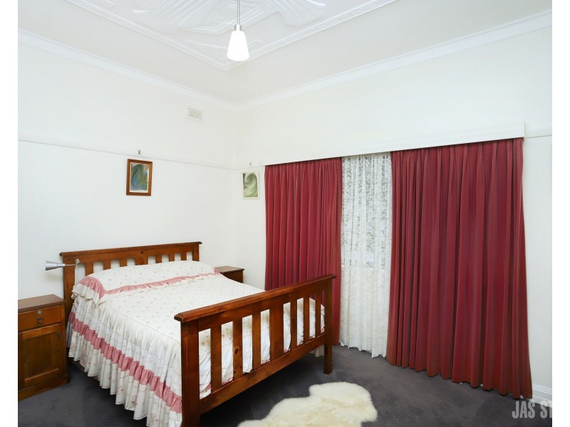 41 Howard Street, Maidstone VIC 3012