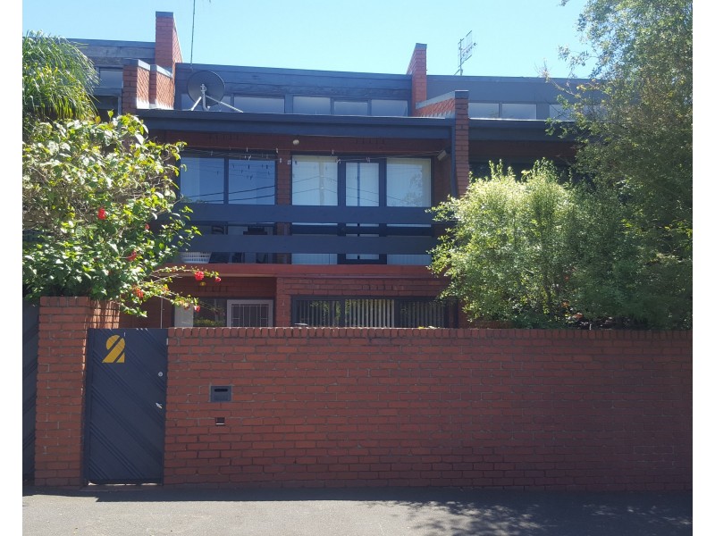 2/150 Hyde Street, Yarraville VIC 3013