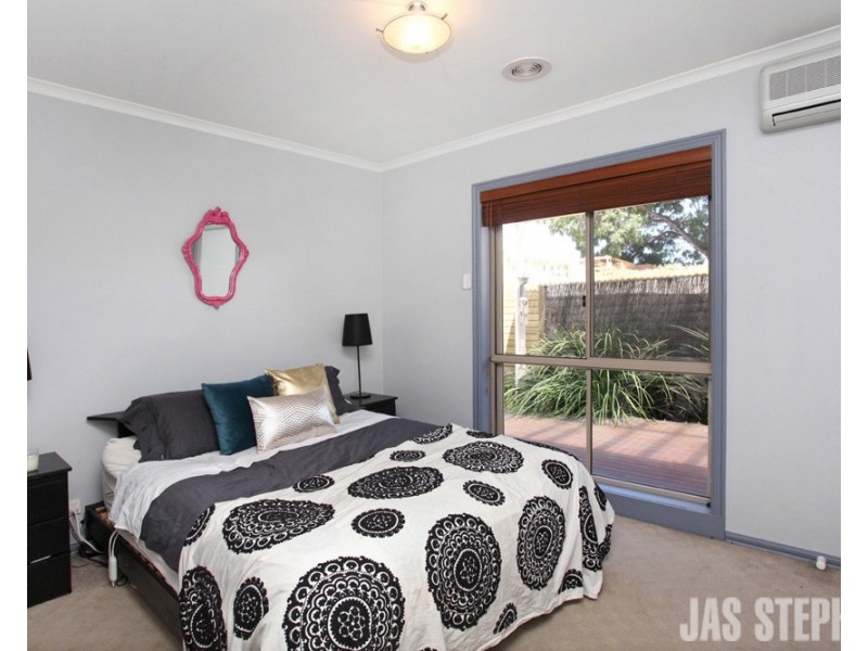 29 Cyclamen Street, Altona North VIC 3025