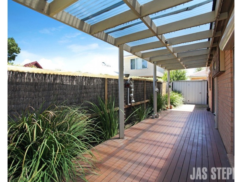 29 Cyclamen Street, Altona North VIC 3025