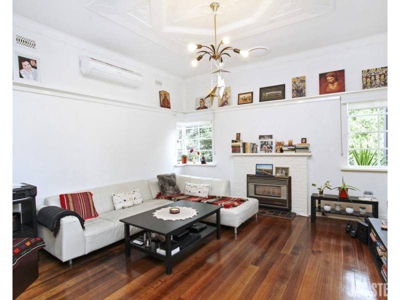 12 Rowe Street, Maribyrnong VIC 3032