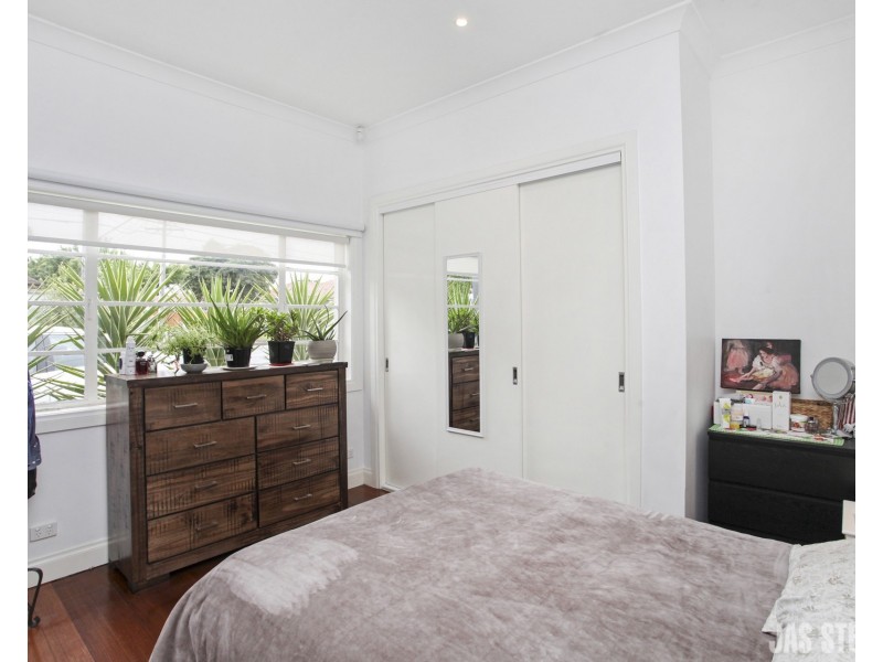 12 Rowe Street, Maribyrnong VIC 3032