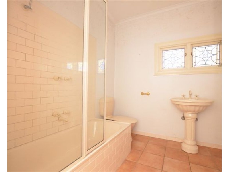 11 Buckingham Street, Footscray VIC 3011