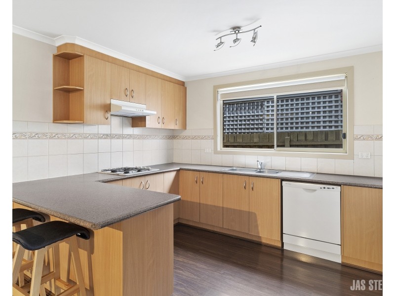 10 Shale Court, Delahey VIC 3037