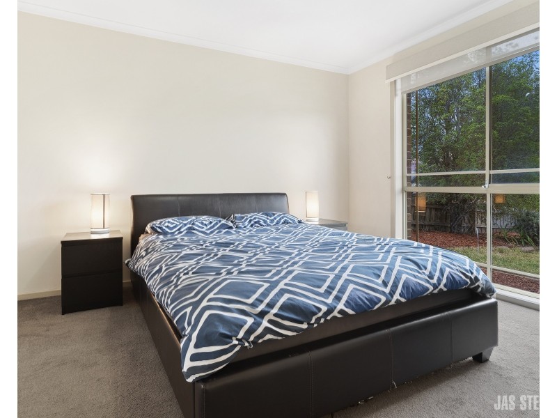 10 Shale Court, Delahey VIC 3037