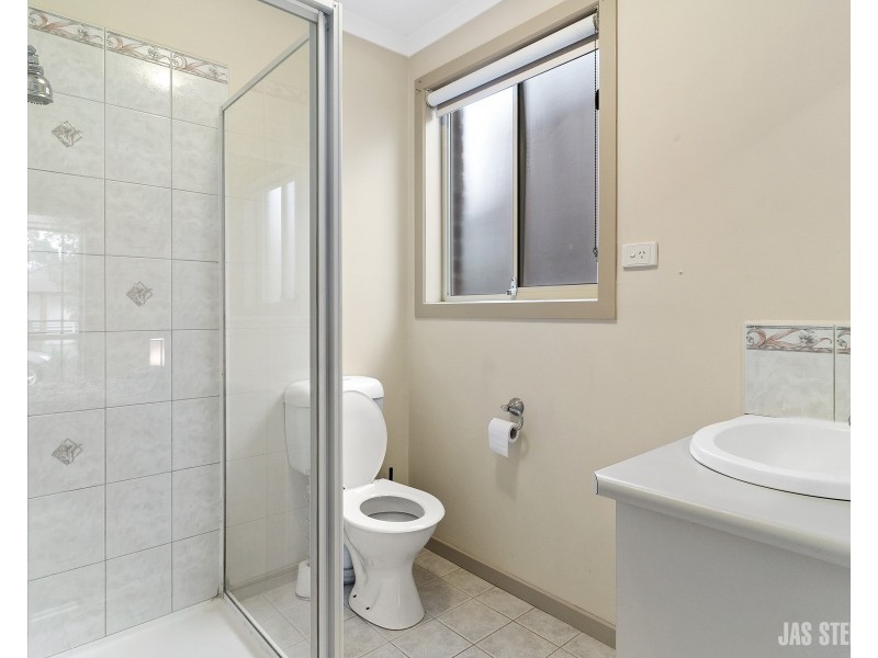 10 Shale Court, Delahey VIC 3037