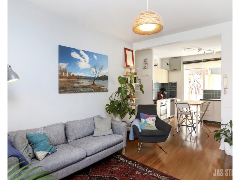 2/334 Nicholson Street, Yarraville VIC 3013