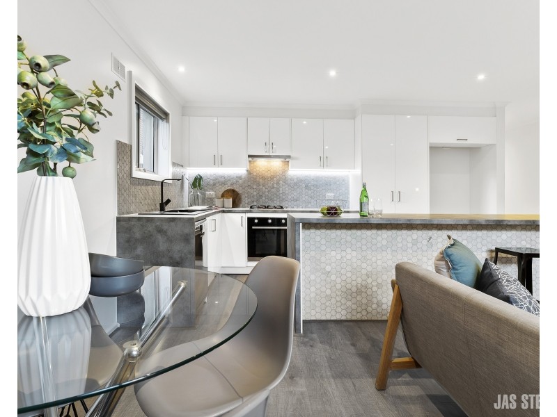 11/102 Cross Street, West Footscray VIC 3012