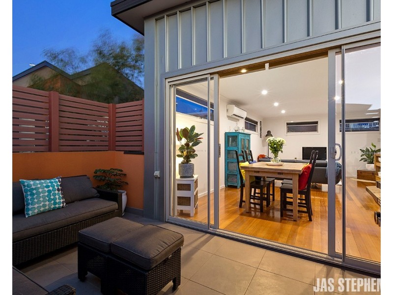 4/17 Clarke Street, West Footscray VIC 3012