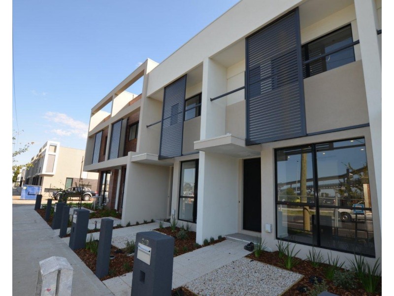 3/10 Cross Street, Footscray VIC 3011