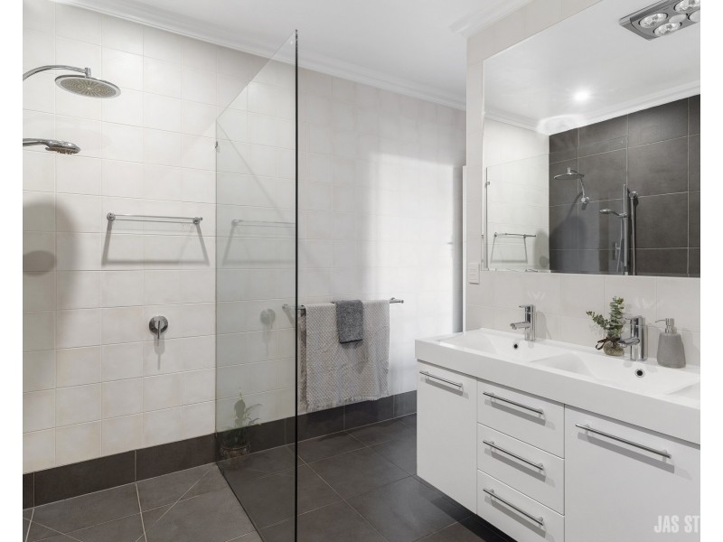 13 Deakin Street, Yarraville VIC 3013