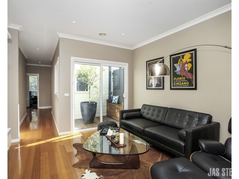 82 Gordon Street, Newport VIC 3015