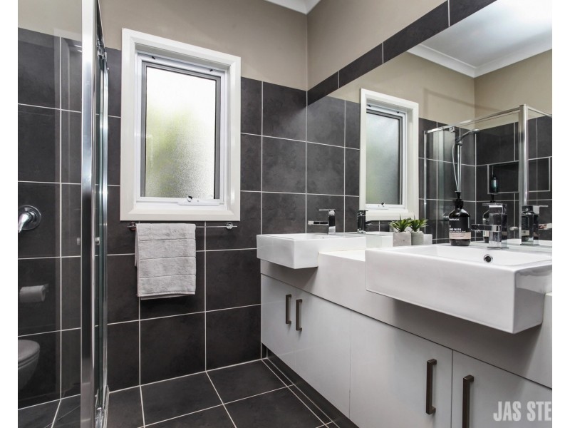 82 Gordon Street, Newport VIC 3015