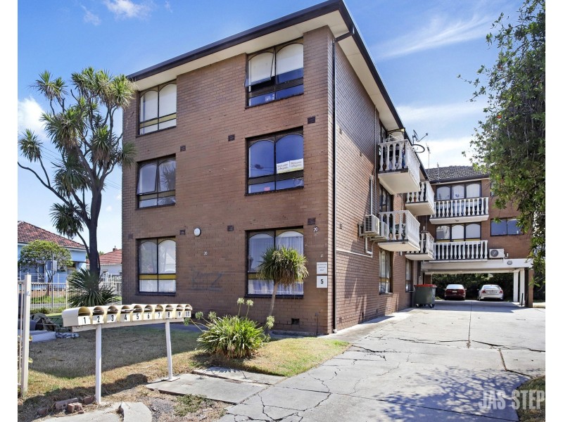 4/20 Moore Street, Footscray VIC 3011