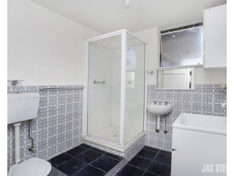 4/20 Moore Street, Footscray VIC 3011
