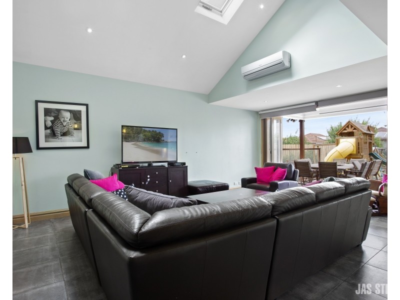 25 St Leonards Avenue, Yarraville VIC 3013