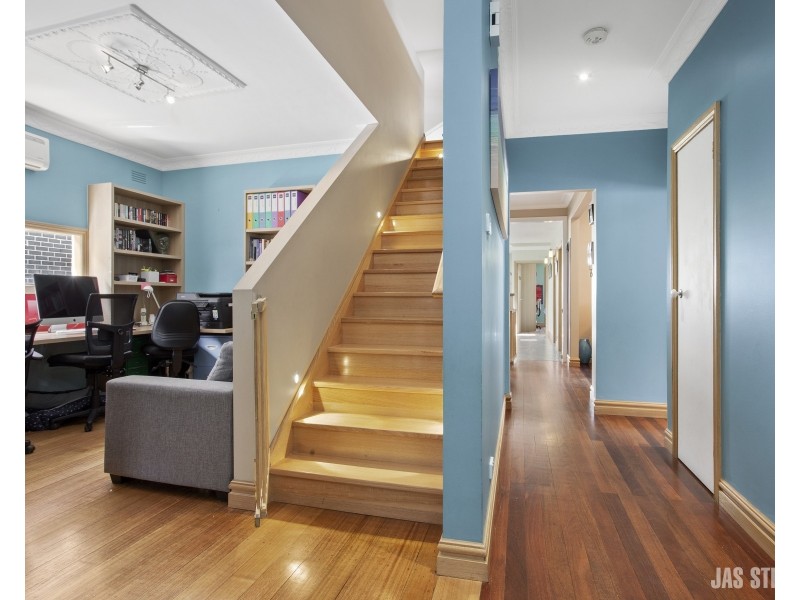 25 St Leonards Avenue, Yarraville VIC 3013