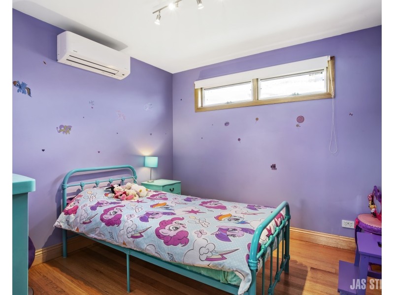 25 St Leonards Avenue, Yarraville VIC 3013