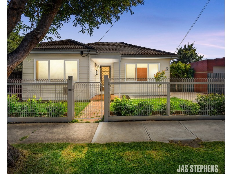 2 Burns Street, Maidstone VIC 3012