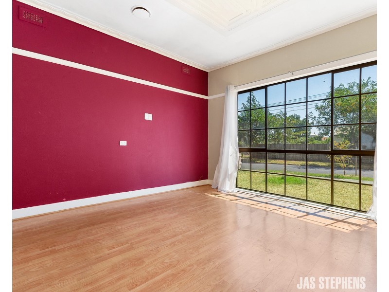 1 Dunedin Street, Maidstone VIC 3012