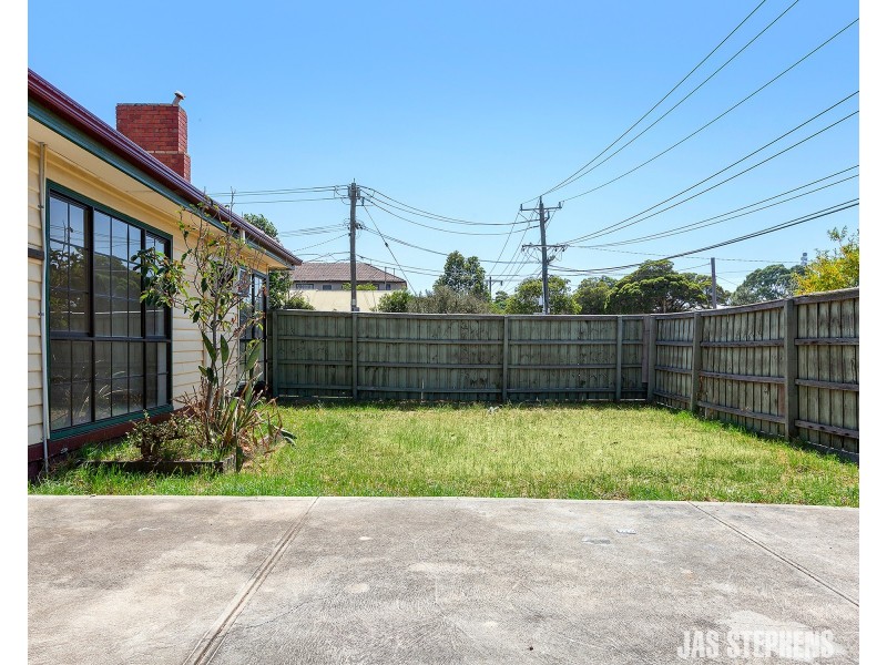 1 Dunedin Street, Maidstone VIC 3012