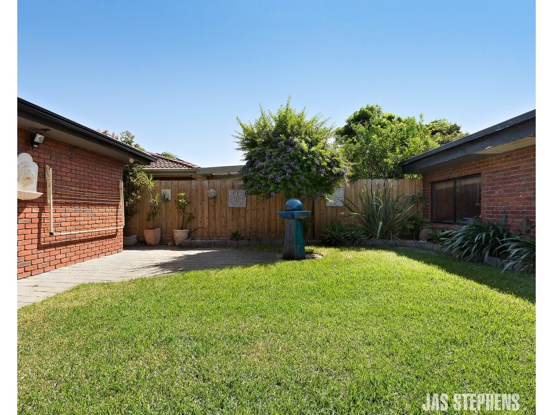 49 Balaclava Avenue, Altona Meadows VIC 3028