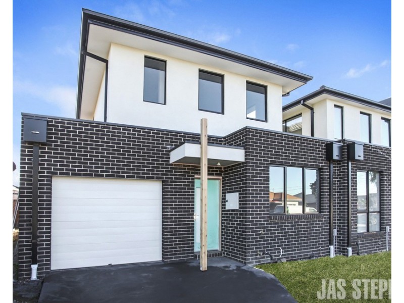 60 Napoleon Street, West Footscray VIC 3012