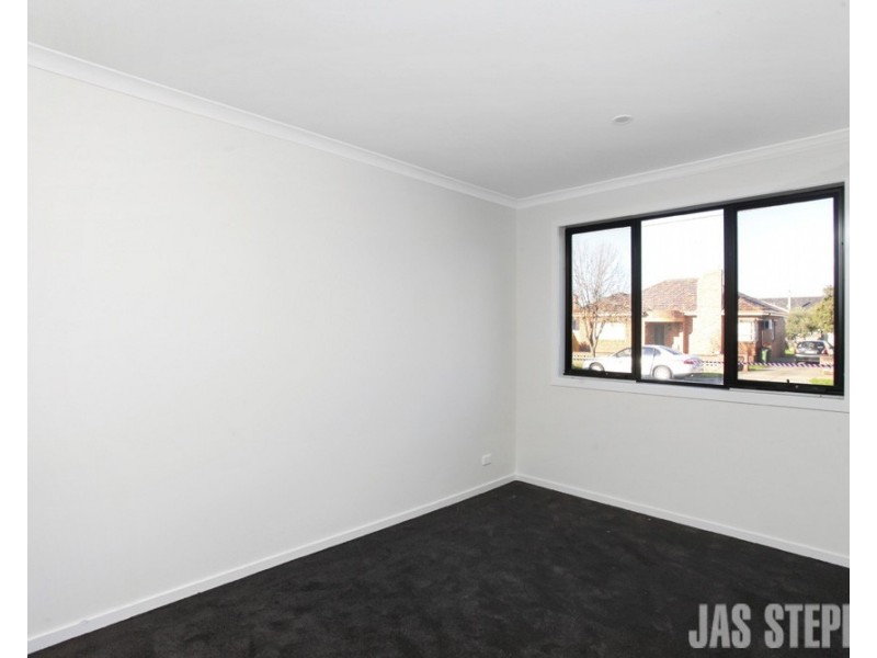60 Napoleon Street, West Footscray VIC 3012