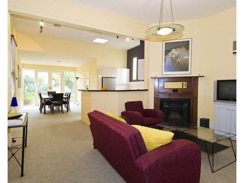 24 Hamilton Street, Seddon VIC 3011