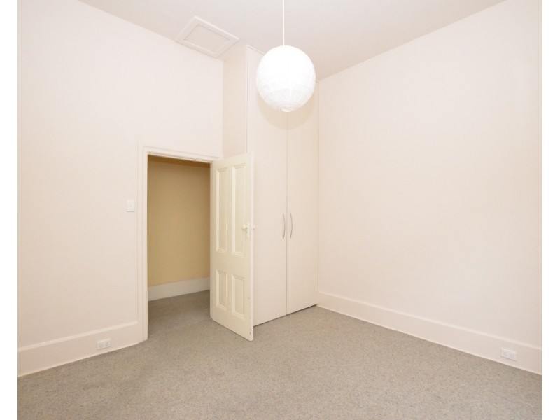 24 Hamilton Street, Seddon VIC 3011