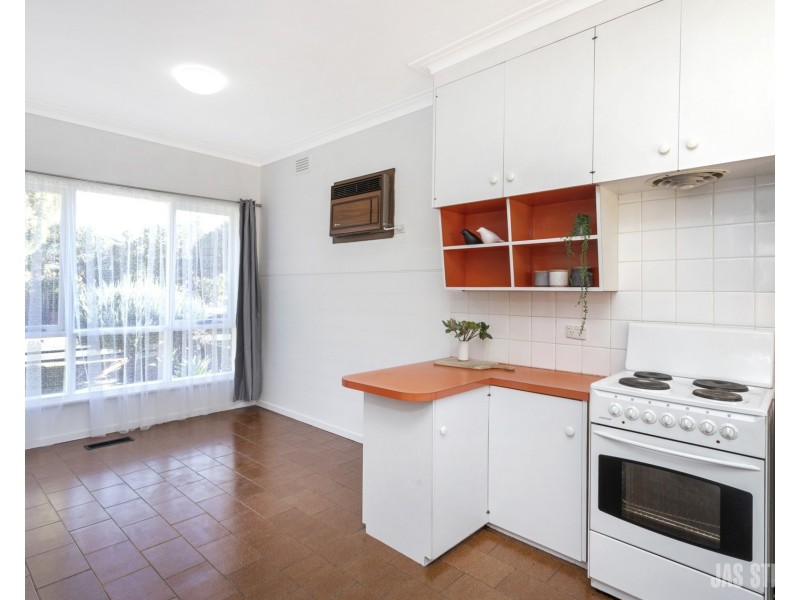 10 Davey Street, Sunshine West VIC 3020