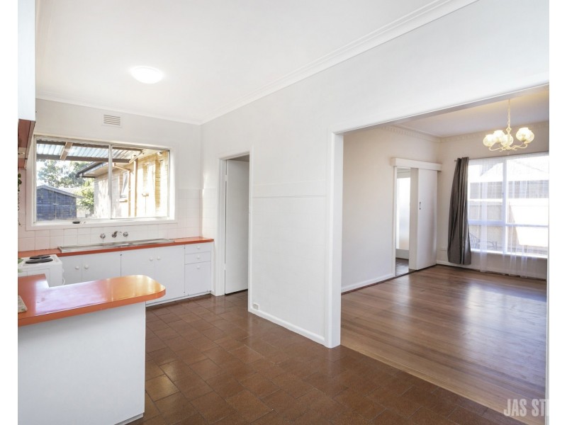 10 Davey Street, Sunshine West VIC 3020