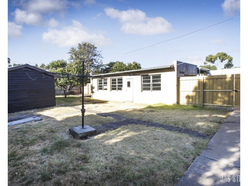 10 Davey Street, Sunshine West VIC 3020