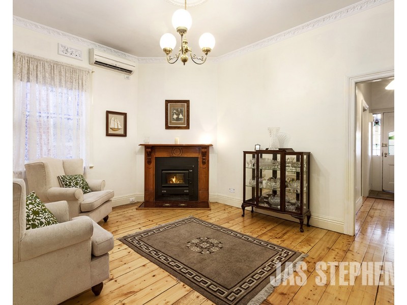 51 Queensville Street, Kingsville VIC 3012