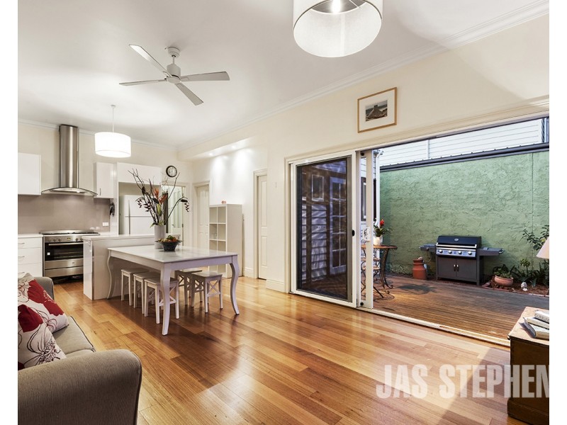 51 Queensville Street, Kingsville VIC 3012