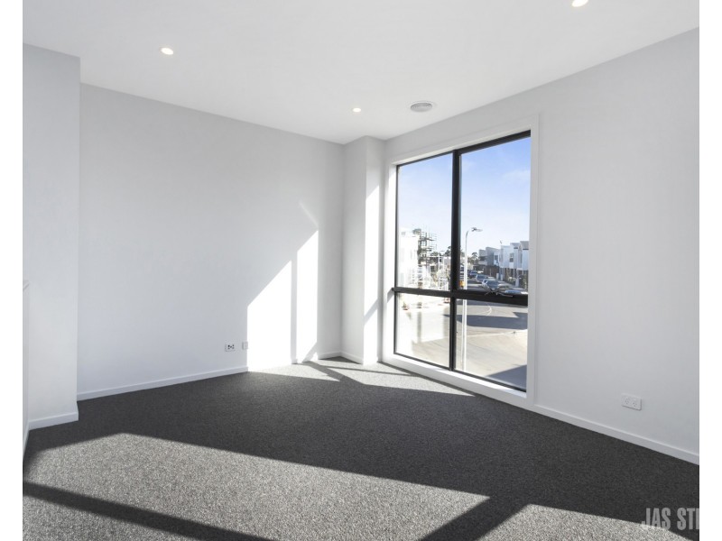 10 Montgomery Court, St Albans VIC 3021