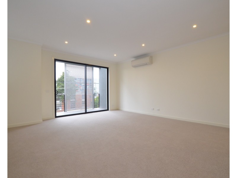 16 Hocking Street, Footscray VIC 3011