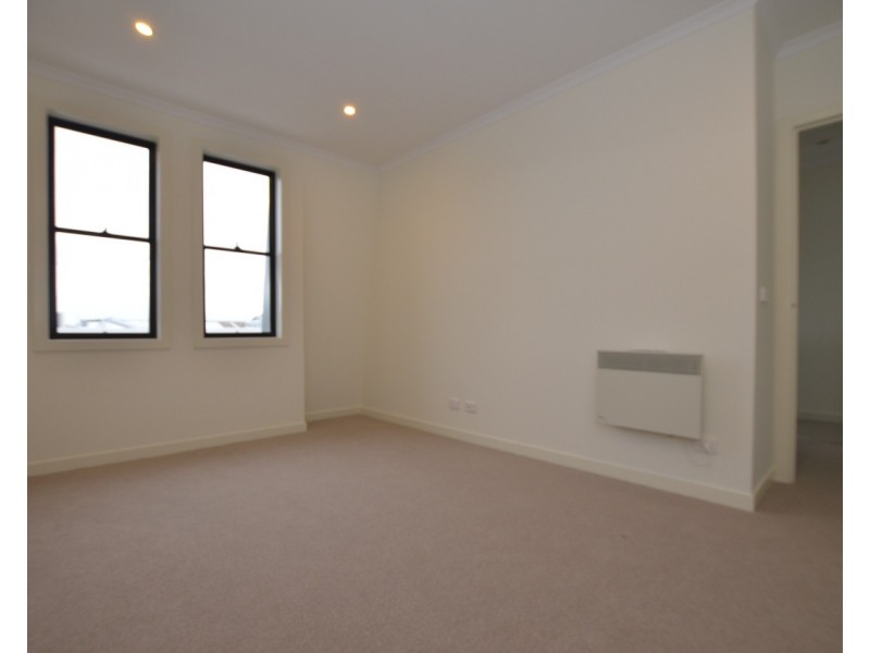 16 Hocking Street, Footscray VIC 3011