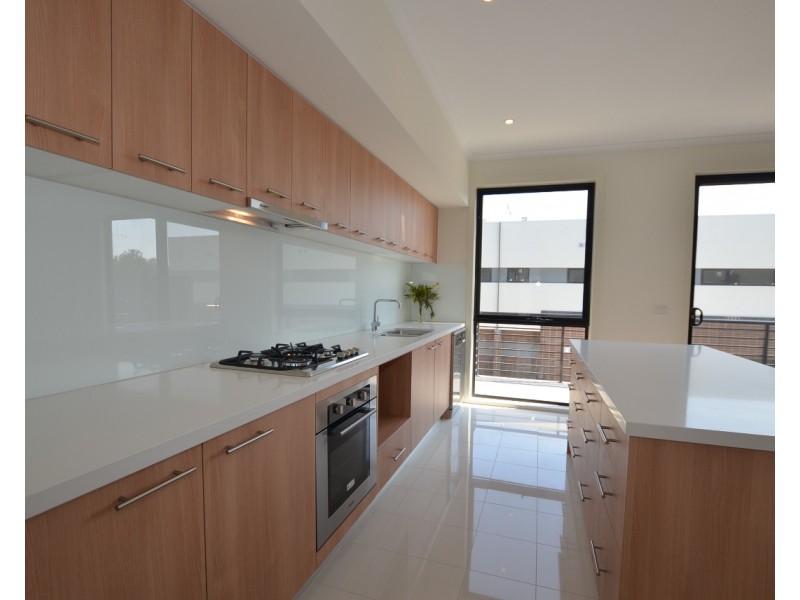 16 Hocking Street, Footscray VIC 3011