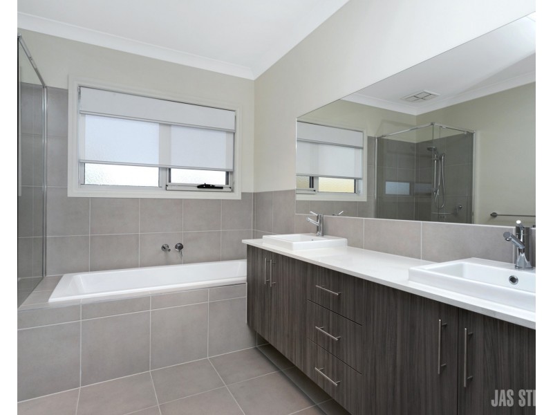 19A Cornwall Road, Sunshine VIC 3020