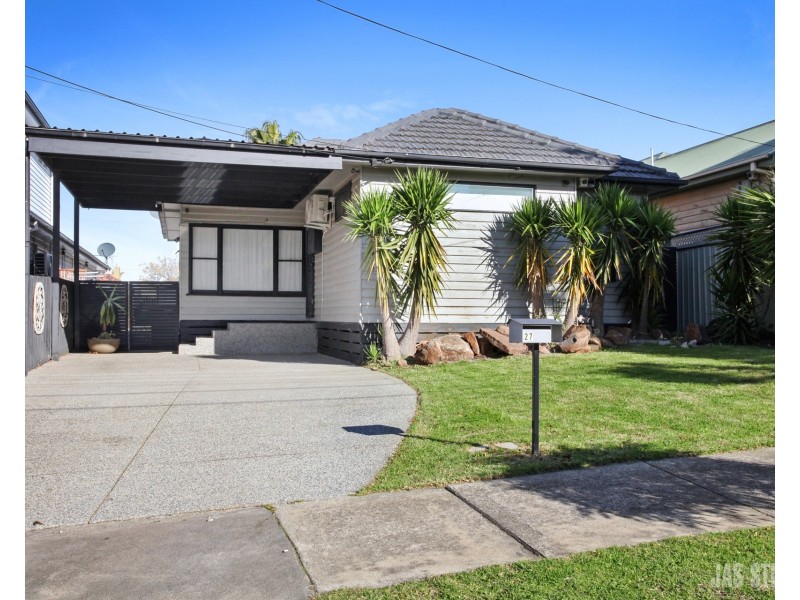 27 St Leonards Avenue, Yarraville VIC 3013