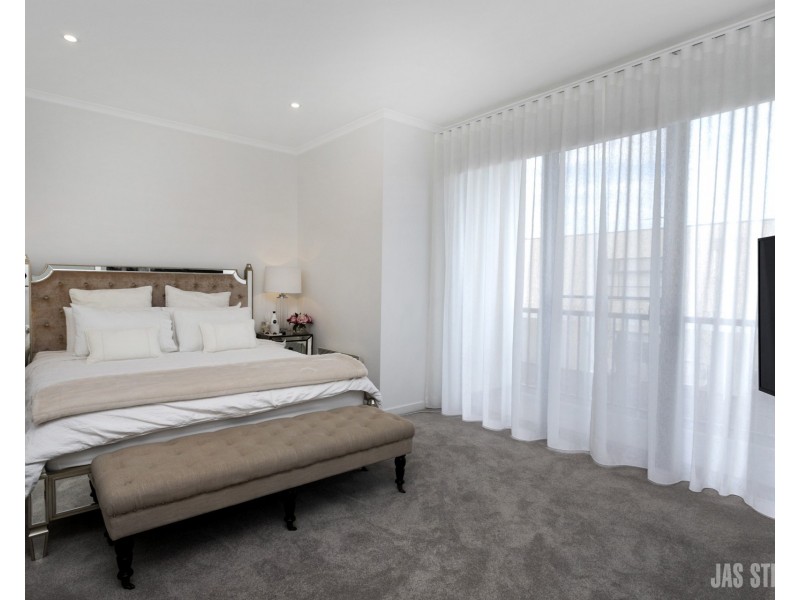 1/20 Hewitt Avenue, Footscray VIC 3011