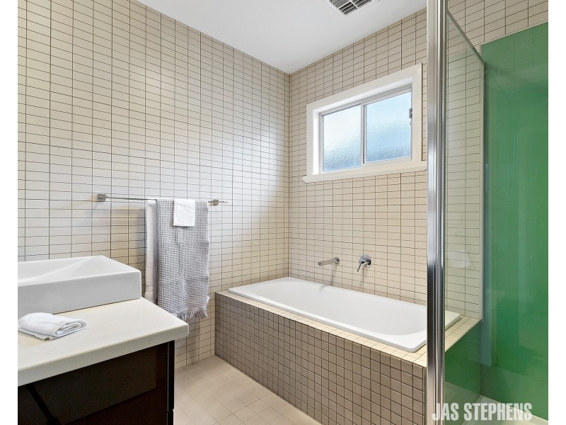 1/8A Lennox Street, Yarraville VIC 3013