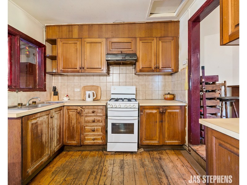 18 Stirling Street, Footscray VIC 3011