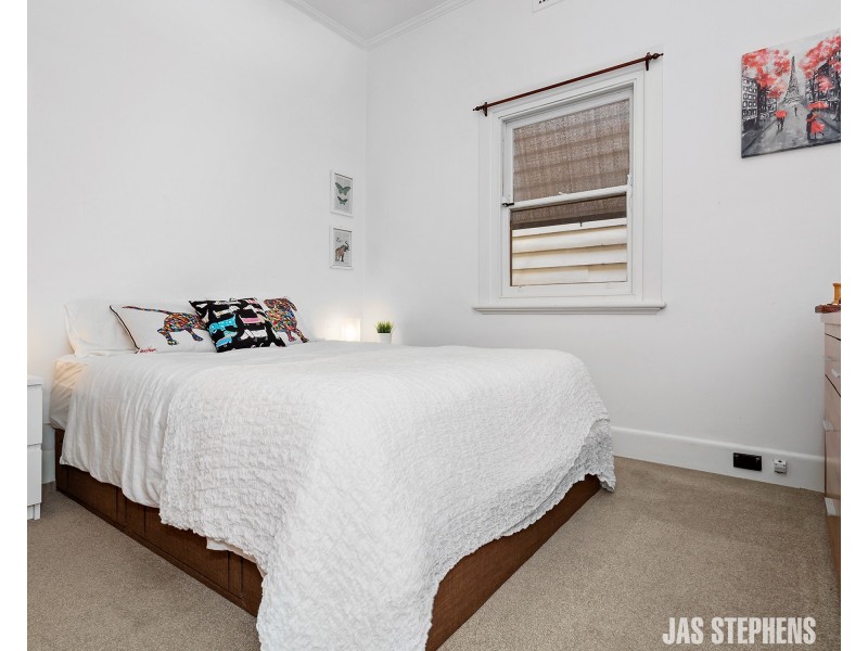 13 Alfred Street, Seddon VIC 3011