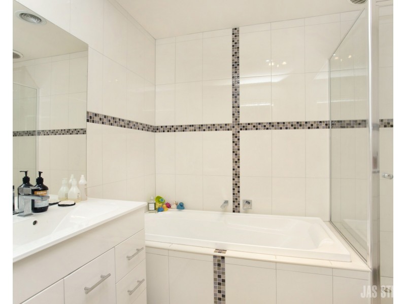 4/22 Kingsville Street, Kingsville VIC 3012